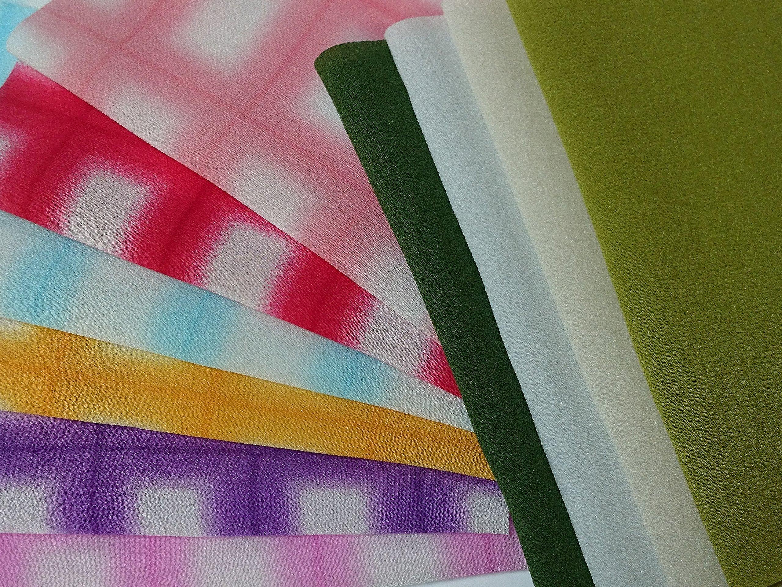 

Set of 10 Cut Chirimen Fabrics for Tsumami Zaiku Check Pattern and Solid (Graded Color)