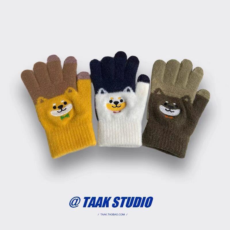 Touchable Screen Warm Gloves for Women In Winter Riding with Cold Protection for Five Fingers Korean Cute Cartoon Bear Plus Velvet Thickened