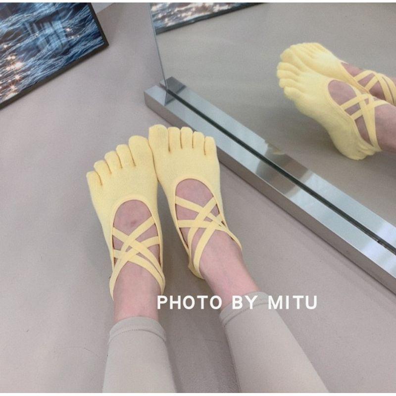 

Летние тонкие носки для йоги из Южной Кореи, нескользящие, профессиональные женские носки с пальцами, носки для пилатеса, носки для фитнеса в помещении для скакалки Yellow