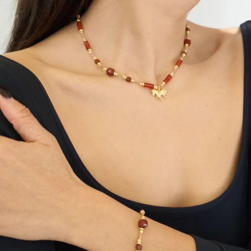 Red Agate Horse Pendant Necklace: Chic & Versatile Year of the Rat Design with Beaded Clavicle Chain