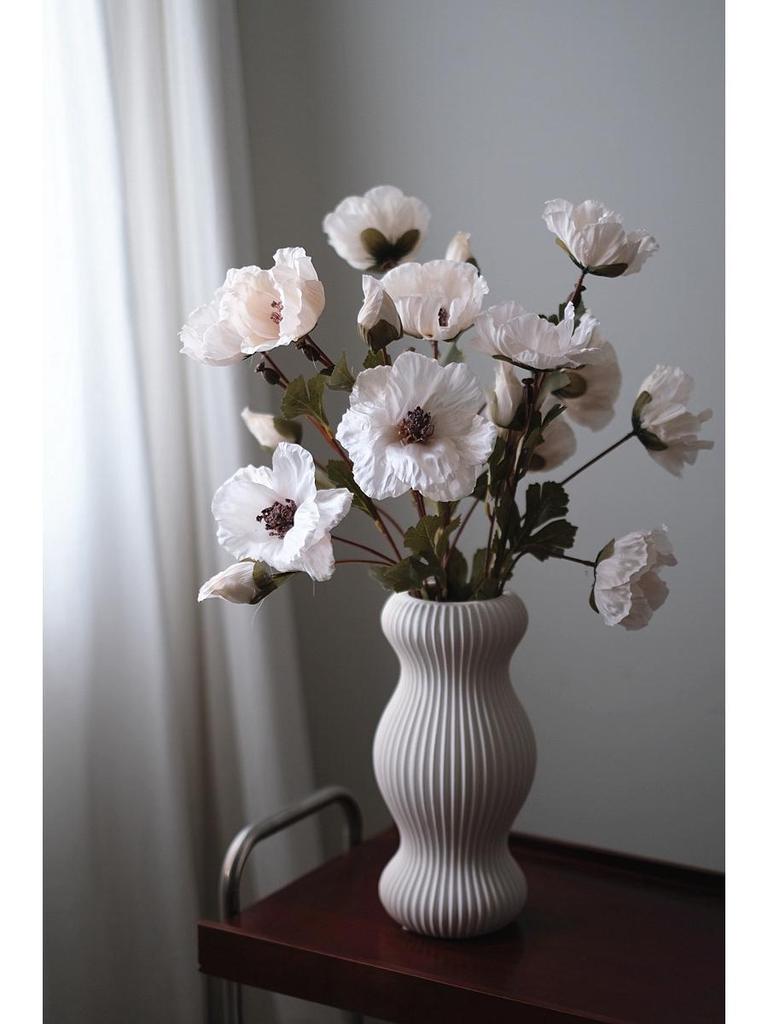Vallmo Konstblommor - Lyxig Blomsterbukett för Vardagsrumsinredning
