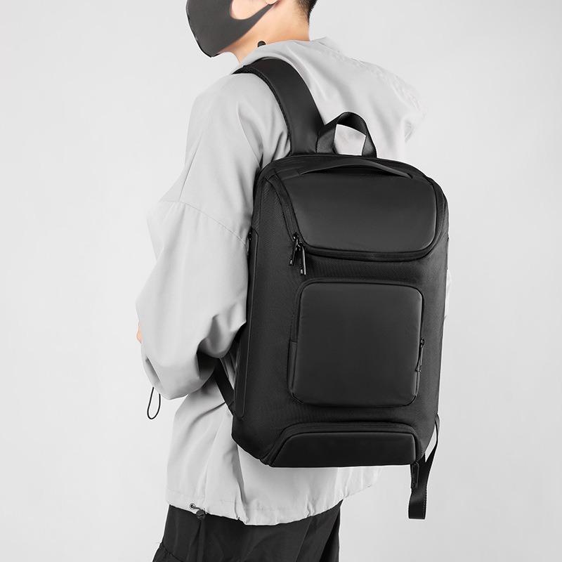 Fashion, Lightweight and Breathable Trend Versatile Large Capacity Backpack Men's Multifunctional Backpack 2