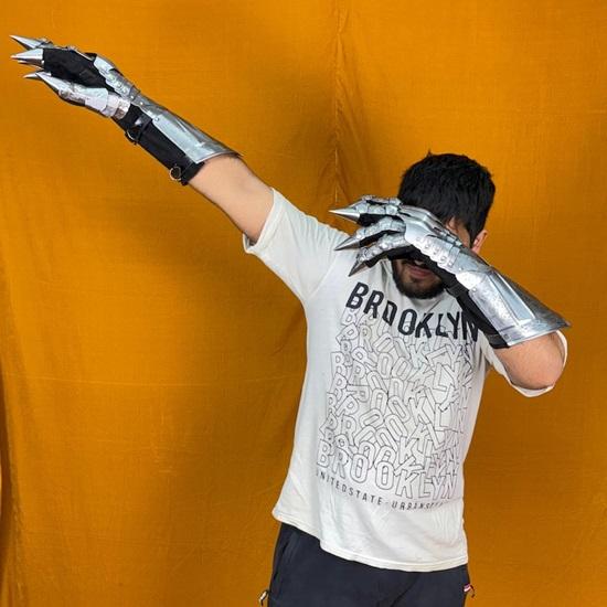 Nazgul-Inspired Etched Gauntlet Gloves  Medieval Costume Pair  Perfect Halloween Gift