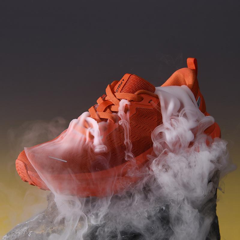 Sommer neue Übergröße Offroad-Schuhe Marathonrennen leichte Dämpfung Freizeitschuhe Herren atmungsaktive Laufschuhe Live-Übertragung