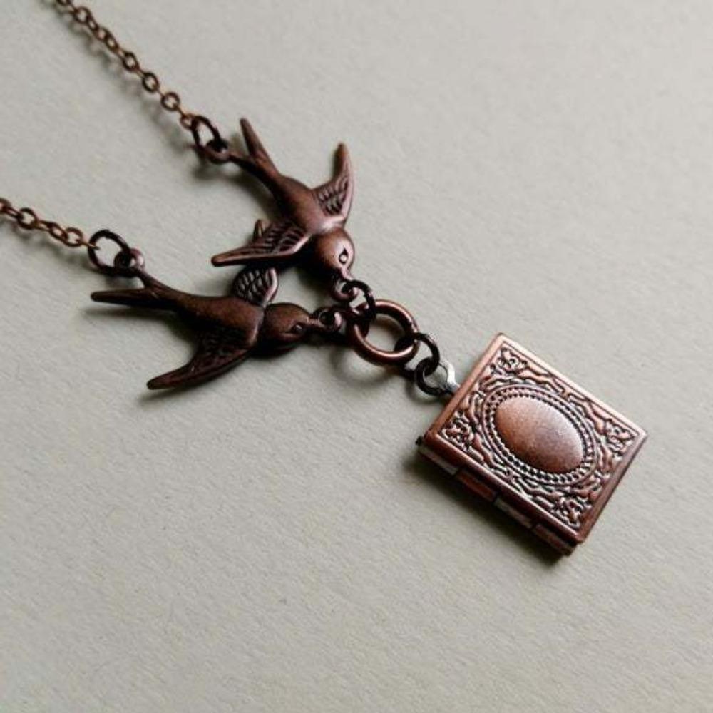 Personality Creative Geometry Square Retro Pattern Photo Box Double Flying Swallows Pendant Necklace for Women Men Jewelry Gifts
