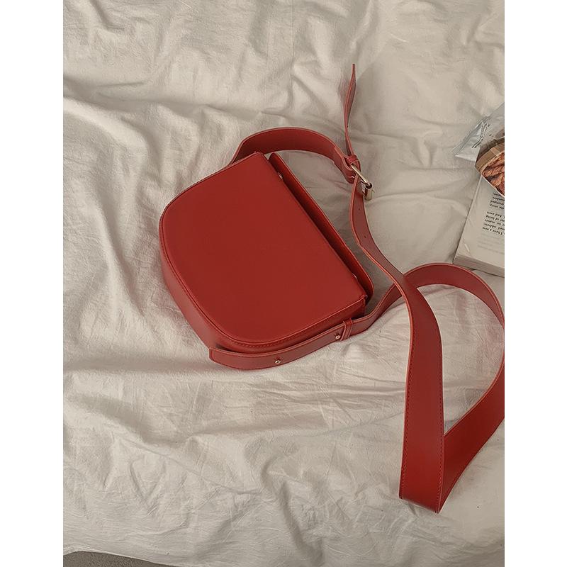 Red PU Bag Women's New Trendy Retro Saddle Bag Niche Versatile Ins One-shoulder Crossbody Bag Women