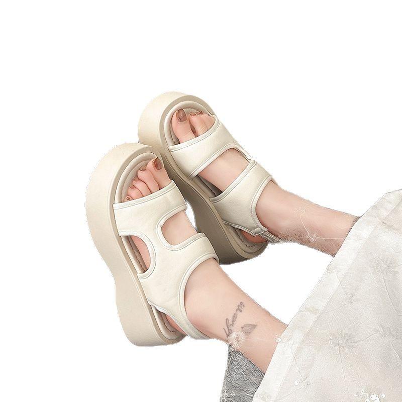 Sommar 2025 nya tjocka muffins strandtofflor dam elastisk tyg sporttofflor mode nisch öppna tåsandaler