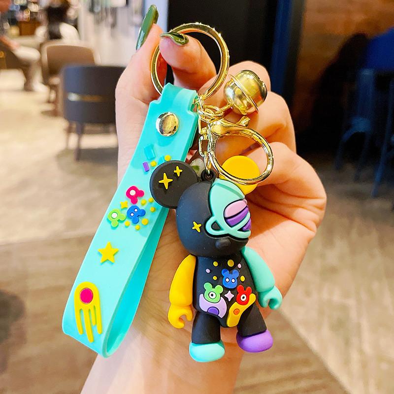 Adorables Porte-clés Ours Graffiti Créatifs et Colorés Parfaits Pour les Couples et les Cadeaux