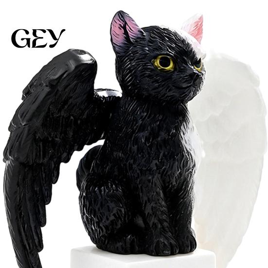 Durable Resin Cat Statue Halloween Figurine, Witch Hat/Moon/Pumpkin/Skull Black And White Ornament for Tabletop, Mantel, Shelf, Desk Decor Moon Skull