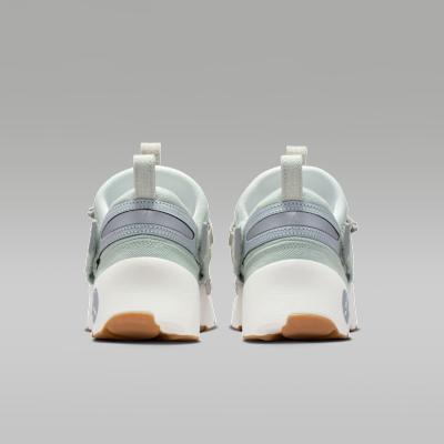 Jordan Trunner LX Corduroy White Bright Ceramic Gum (Women's)