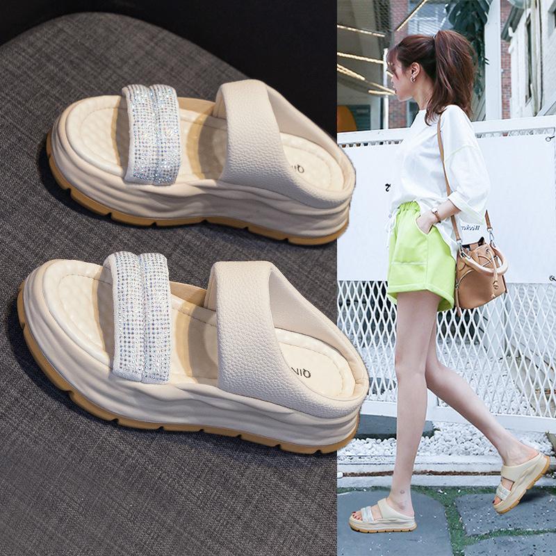 Thick-bottomed Outer Wear Heightening Women's Summer Breathable and Versatile Casual Slippers with Water Diamonds, One-word Cool Slippers