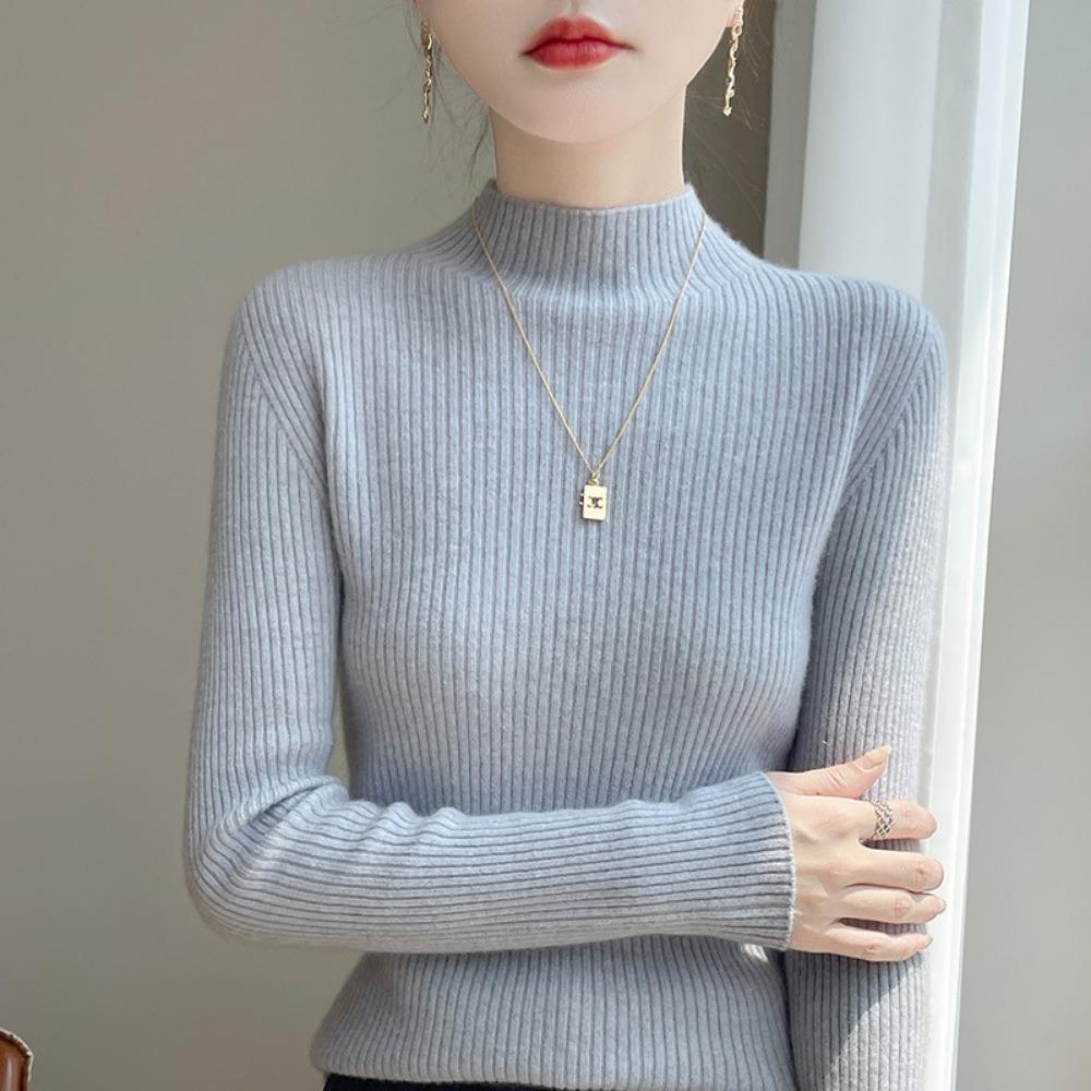 A Semi-high-neck Sweater As A Base Layer for Slimming Women, Warm In Autumn and Winter, and A Fitted, Versatile Knitted Sweater As An Inner Layer