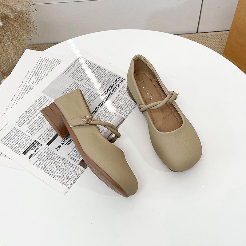 

French temperament thick heel Mary Jane women s small leather shoes Doudou shoes spring and summer new soft-soled one-word buckle flat-soled grandma 40