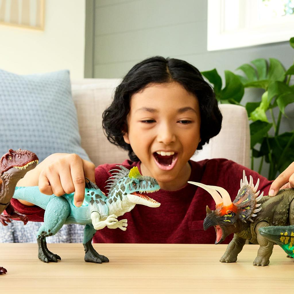 Mattel Jurassic World and Roaring Cryolophosaurus Dinosaur Figure for Kids 31cm in Length Ages 4 and Up Green JKL80 Light-Up - Approx. - - -