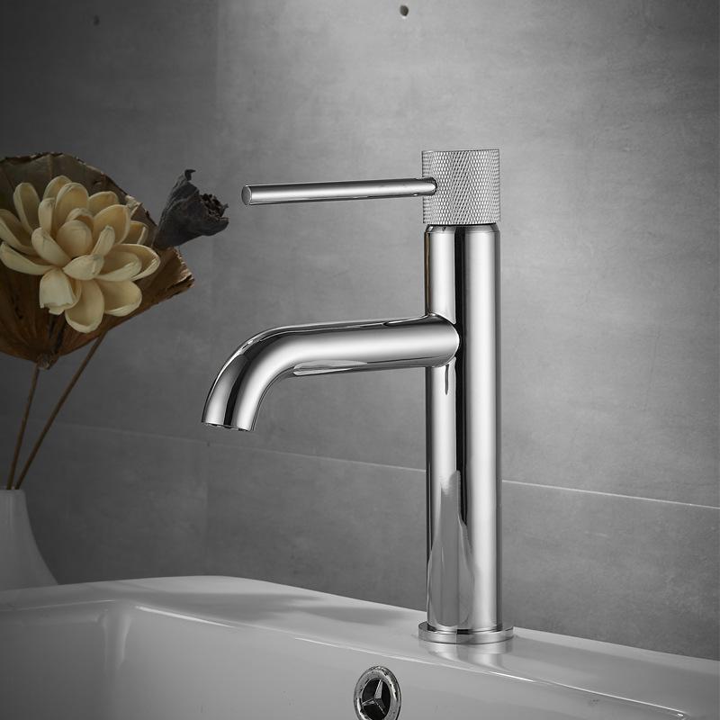 Gun Gray Copper Wash Basin Faucet Cold And Hot Mixer Water Tap Deck Mounted Single Hole Sink Taps Bathroom Crane Faucets