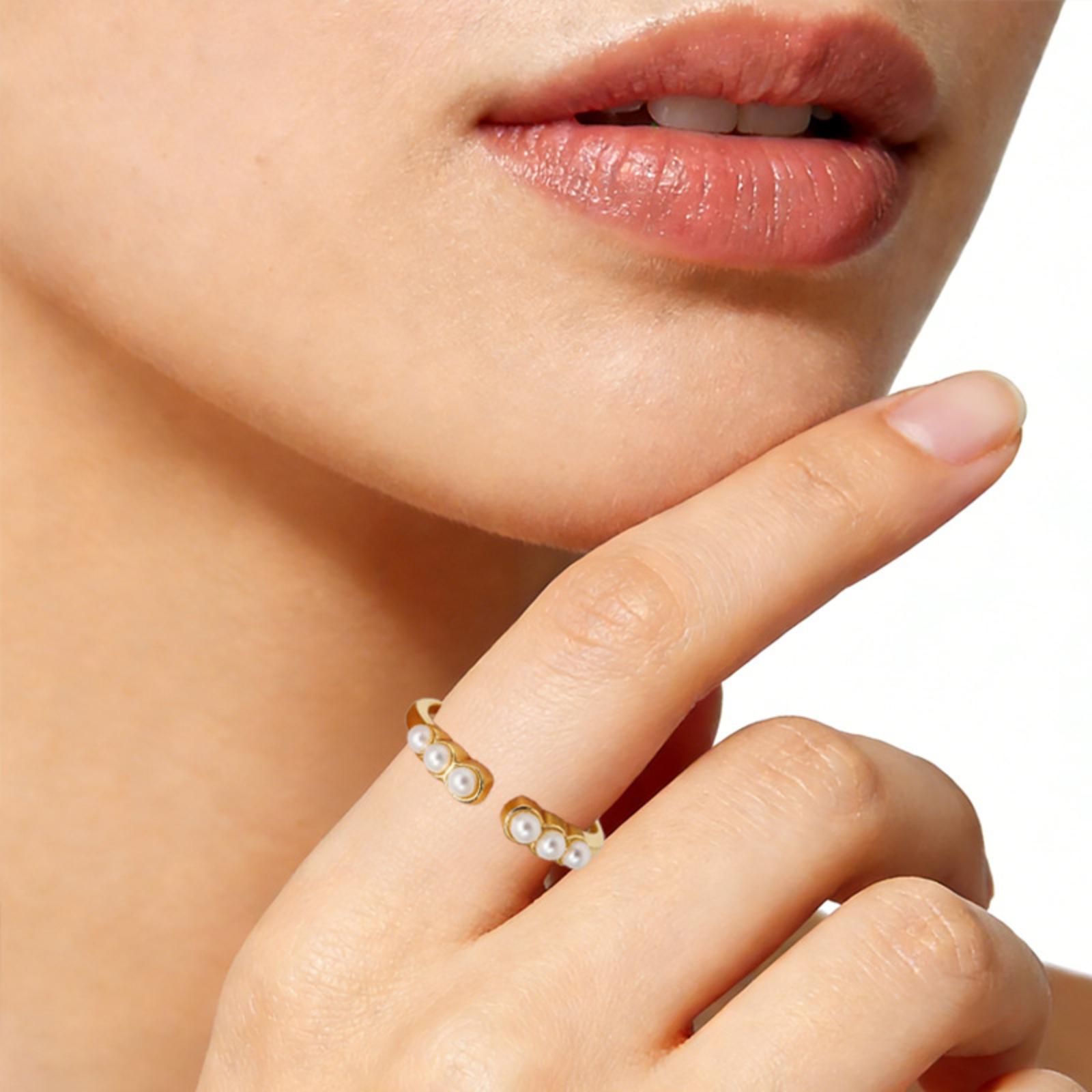 

Стильное и изысканное открытое кольцо, отличный аксессуар для женской одежды. One Size