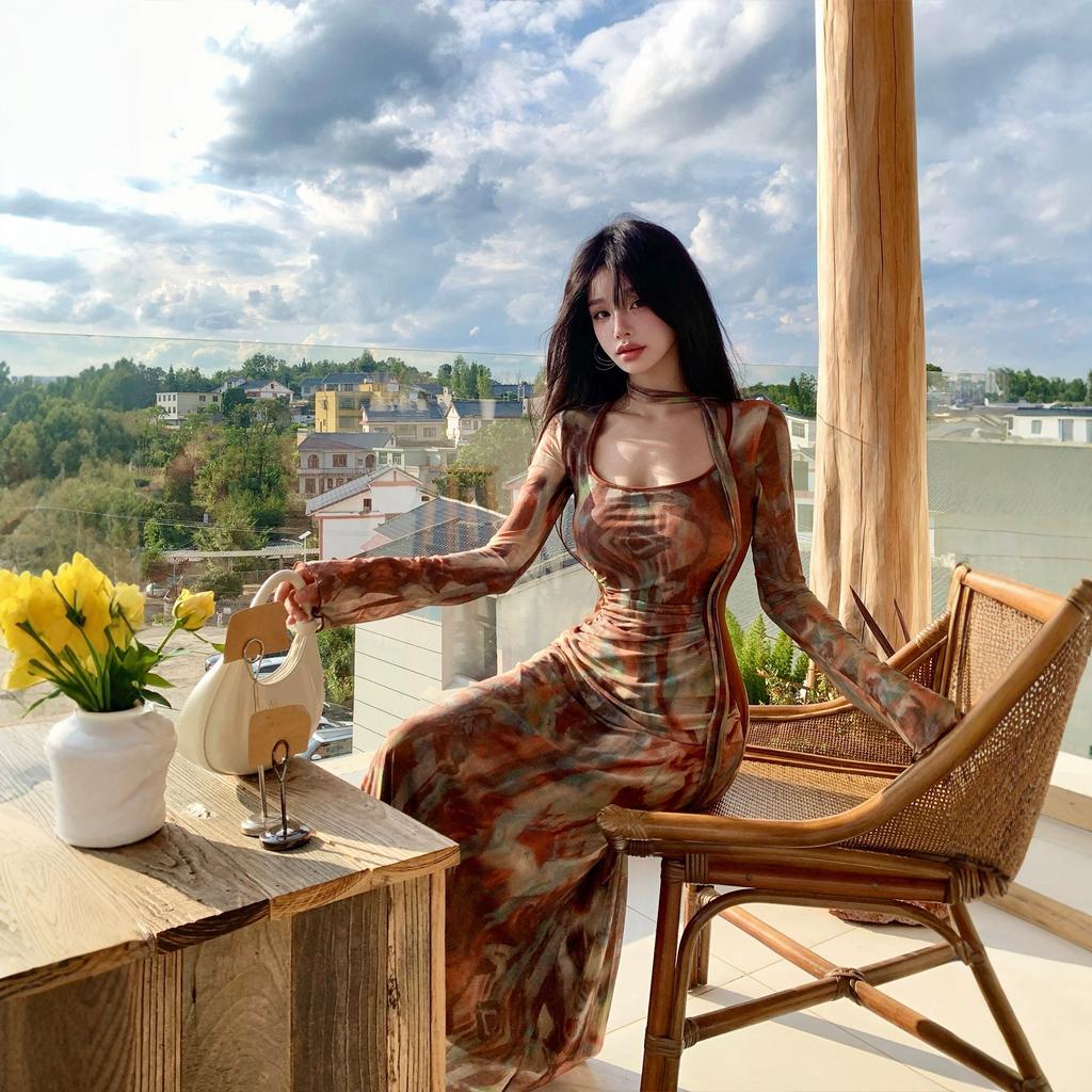 Wasteland-style desert vacation mesh long-sleeve dress for women, autumn design with ribbons, elegant slim-fit long dress for women