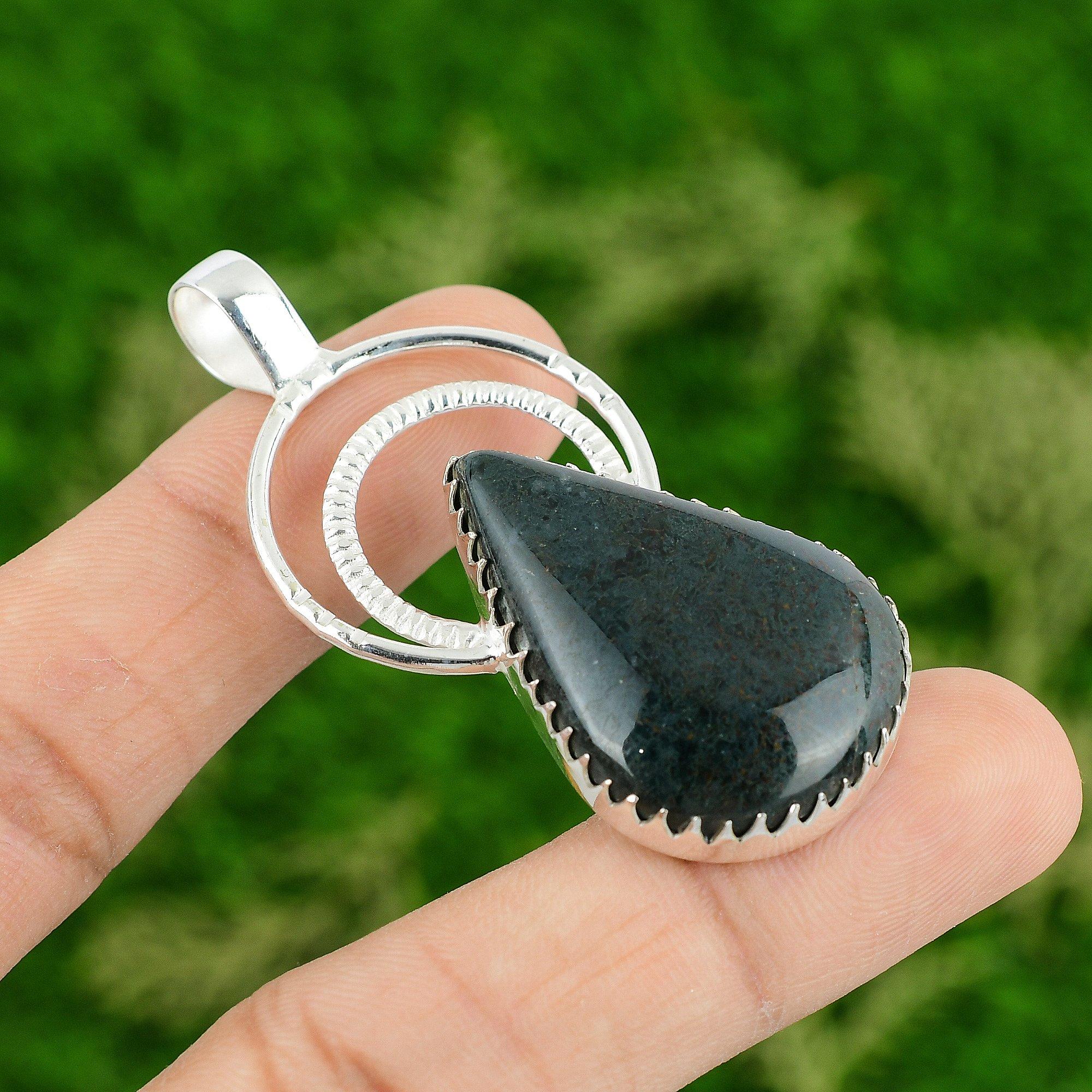 

Распродажа ко Дню дружбы Подвеска с драгоценным камнем грушевидной формы Кровавик Ювелирное изделие из стерлингового серебра 925 пробы