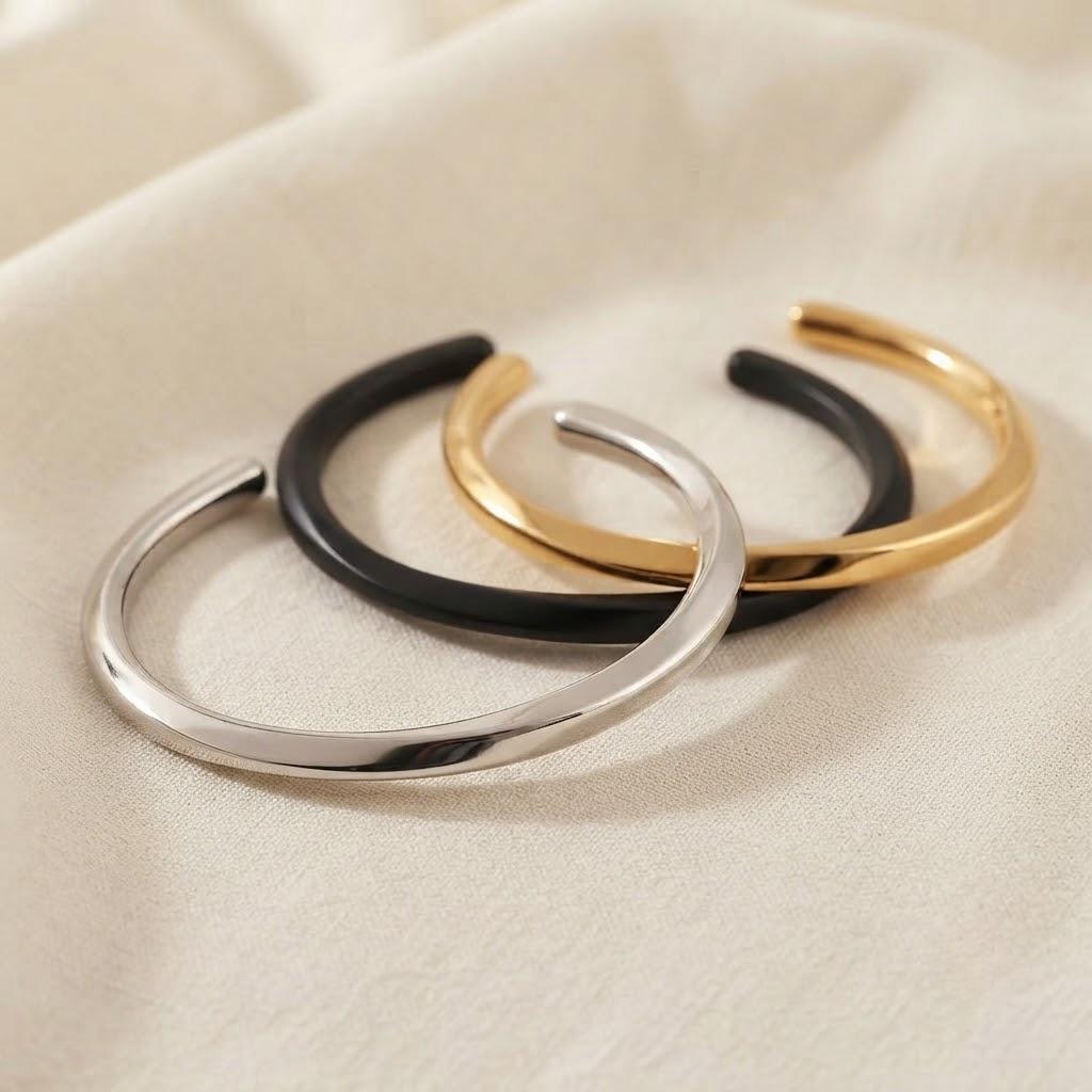 Premium Trendiges Geometrisches Gebogenes Edelstahlarmband Elegantes Accessoire Perfekt für Partys Trendiges Zertifiziertes Armband