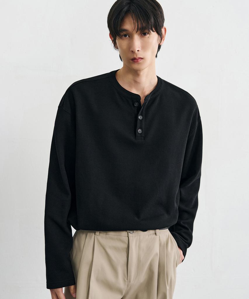 DRAW FIT Cotton Waffle Henley Neck T-Shirt [Black]
