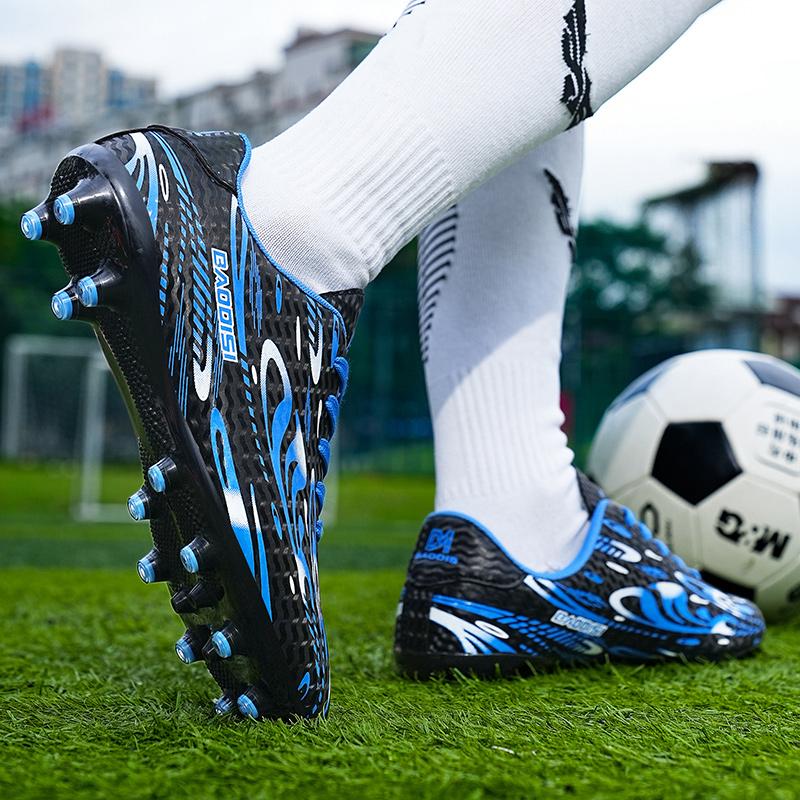 31-44  Football Shoes Shock Absorption Anti-skid and Wear-resistant Long Spike Outdoor Sports Training Football Shoes