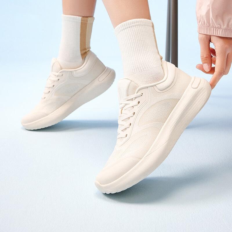 Anta Cushioning, Wear Resistant Low top Training Shoes Women's White 122527753-2
