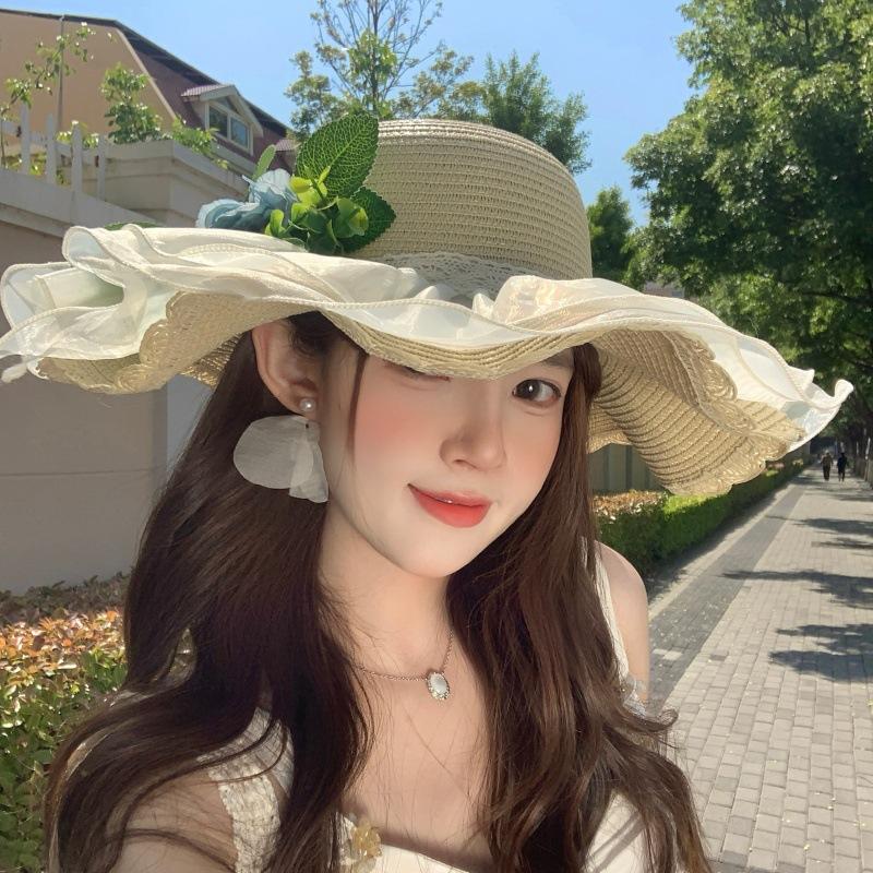 Sweet flower lace streamer straw hat women's summer vacation wind seaside outing beach hat sun shade sun hat