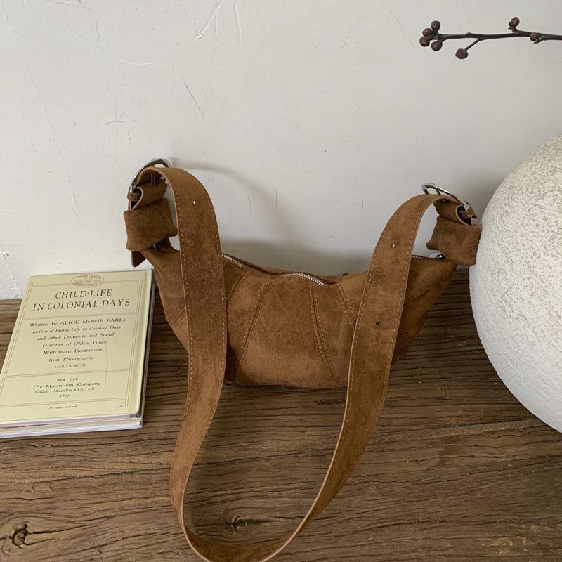 Autumn casual fashion underarm dumpling bag fashionable croissant retro matte leather shoulder messenger bag bag women