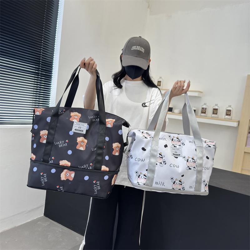 Expandable Cartoon Print Travel Bag: Large Capacity for Pregnant Women, Wet/Dry Separation, Ideal for Gym and Handheld Use