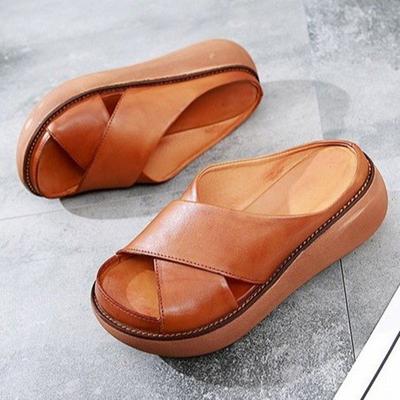 Summer New Style of Oversized Women's Flip-flops with a Crossed Middle Heel and a Sponge Bottom C311