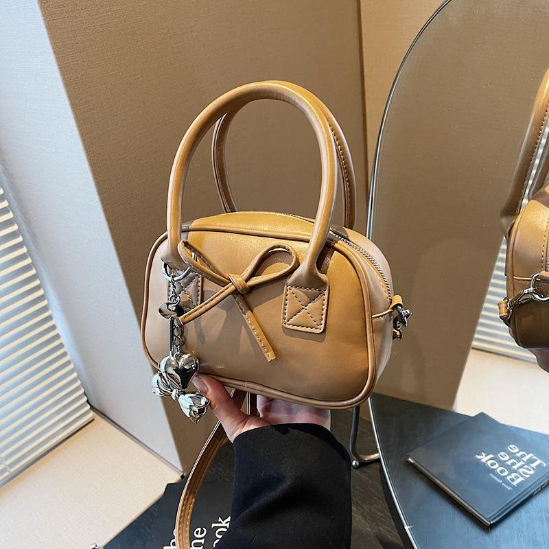 Small bag women's versatile new bow messenger bag women's high-end portable pillow bag