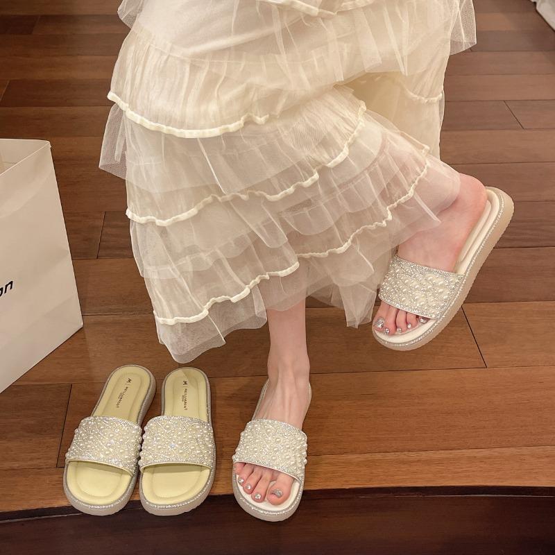 Premium sense rhinestone slippers women's summer wear new thick-soled soft-soled non-slip seaside beach cool slippers