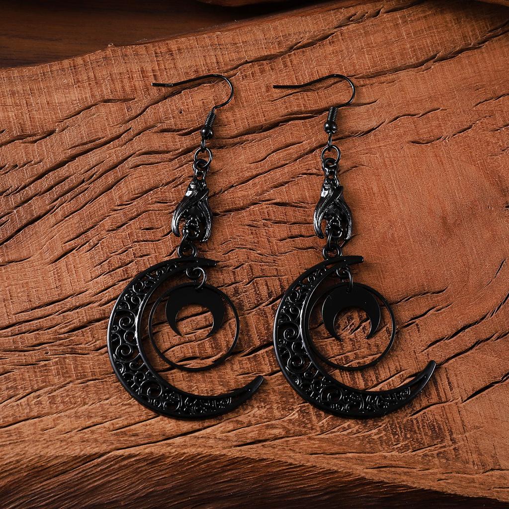 Punk Dark Stitching Crescent Moon Cool Fashion High-end All-match Earrings