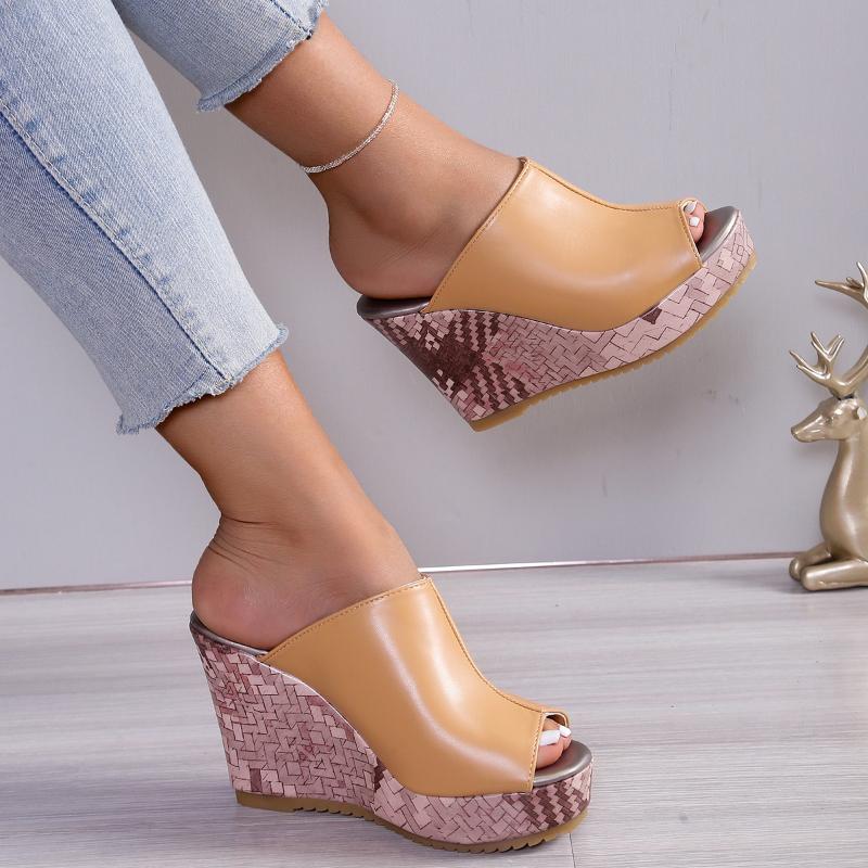 Fashion Women Wedges Sandals Summer Fashion Platform Slippers Peep Toe Super High Heels Sandals Women Sexy Mules Shoes Zapatos De Mujer