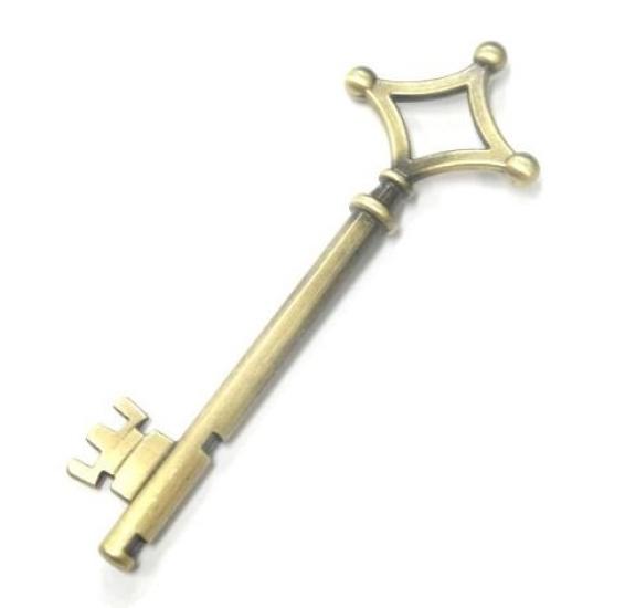 Attack On Titan Fan Prop Pendant Eren Yeager Basement Key Key Necklace Goods/Accessories/Cosplay