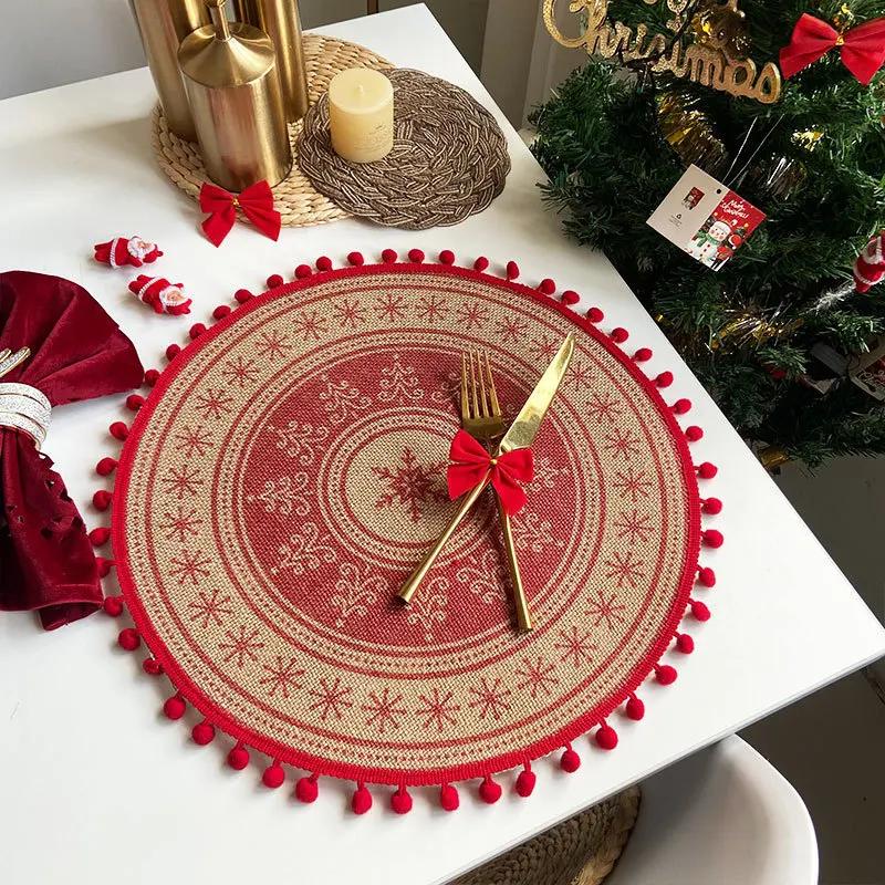 Retro Christmas Jute Placemat Round Printed Woven Dining Table Mat with Wool Ball Heat-Resistant Home Decorative Coffee Cup Mats