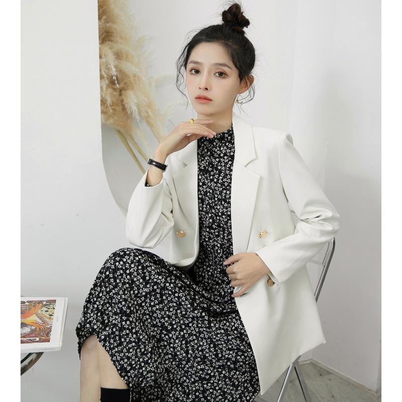 2025 Women's Creamy White British Style Casual Suit Jacket with Metal Buttons