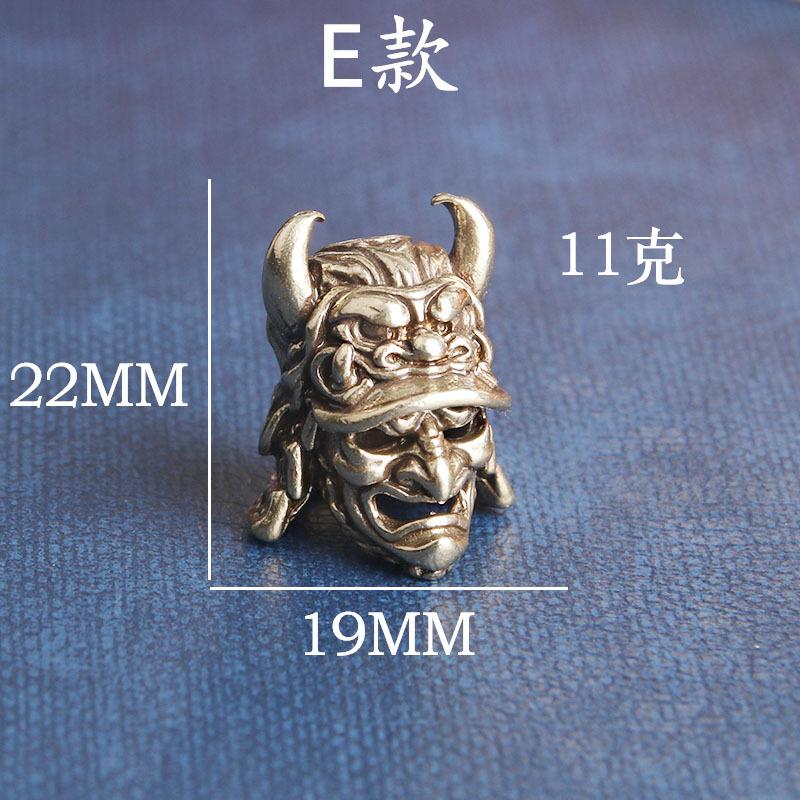 Vintage Brass Samurai Helmet Creative Rope Pendant Three-Way DIY Pendant Accessories Personalized Sword Pendant Wealth Cloth Buc