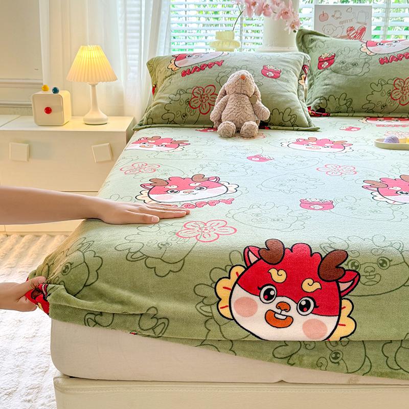 Soft Bedsheet Warmth Fitted Sheet Cartoon Style Bed Linen Velvet Bed Cover Sheets with Elastic Band Drap De Lit (No Pillowcase)