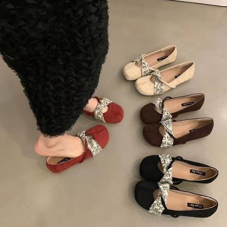 French niche design retro flat-bottomed ballet dance shoes soft-soled flat-heeled shallow mouth one-word belt single shoes square head