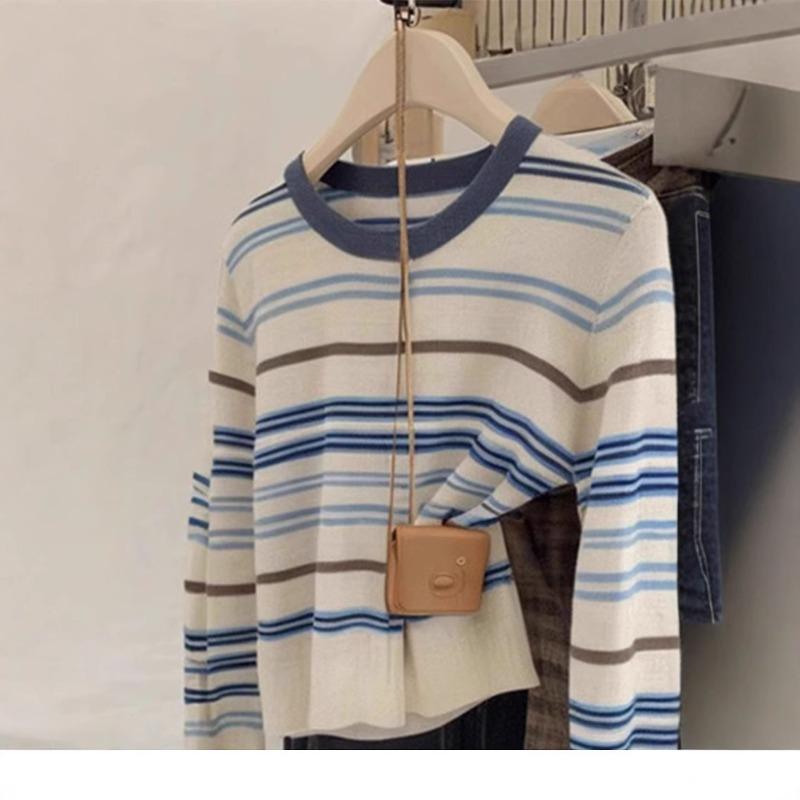 Early autumn new inner bottoming shirt unique beautiful and thin small top contrasting stripes long-sleeved t-shirt women