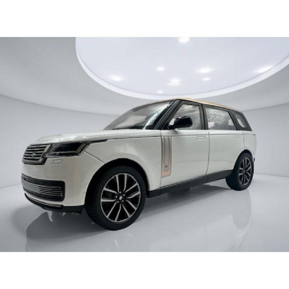 Premium Range Rover SUV 1:24 Scale Diecast Model Car - White Edition