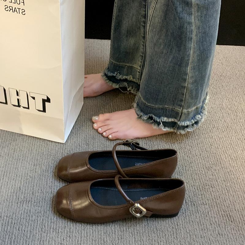 French with Skirt Mary Jane Shoes Women's Shoes 2025 Spring and Autumn New Korean Version Flat-bottomed Doudou Shoes Silver Small Leather Shoes