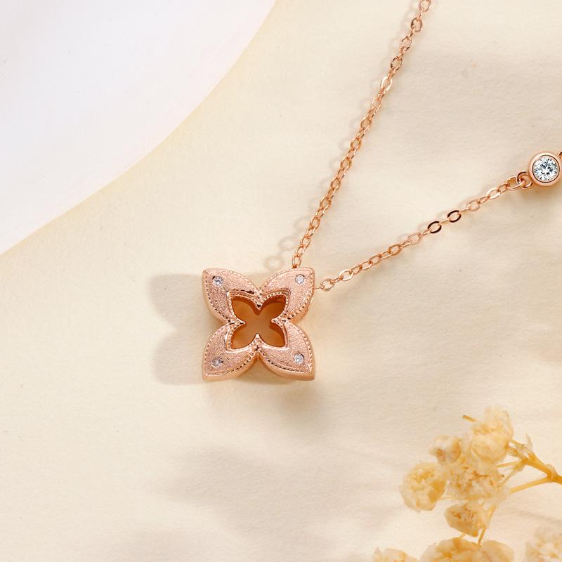 

Ожерелье с четырехлистным клевером, женское, французское, ретро, стиль ins, средневековый кулон высокого класса