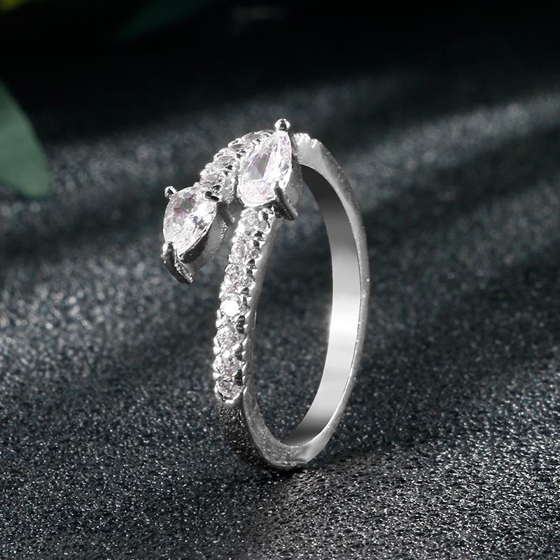 14K Real Gold Plating AAA+ Zircon Simple Snake Shaped Nail Open Ring Elegant Women Daily Workday Ring Party Jewelry