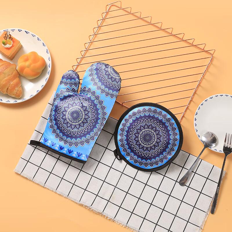 Lilang Heat Resistant Oven Mitt & Pot Holder Set
