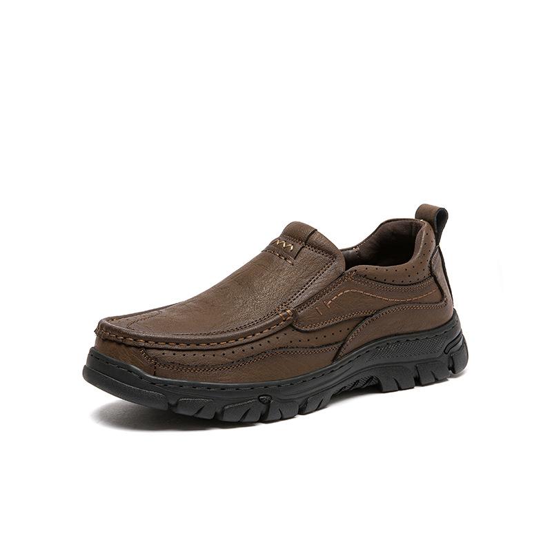 Casual leather shoes men's 2025 autumn new men's outdoor cowhide tooling shoes soft sole foot cover low top large size men's shoes