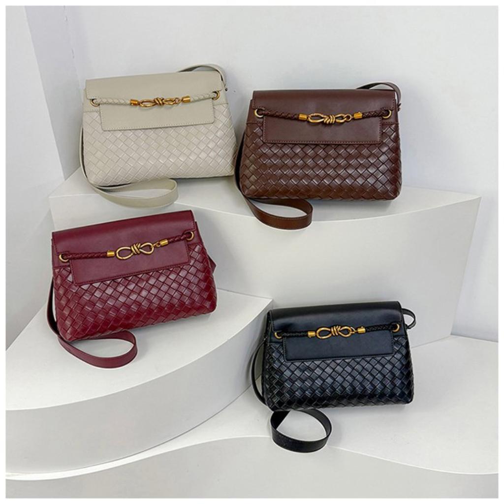 Xeie Thuk Shoulder Crossbody Handbag Women PU Adjustable Strap Daily Commute
