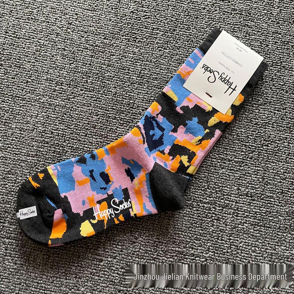 Trendy Swedish Mid-Calf Happy Socks: Women's & Couples' Leg-Shaping Spring/Autumn Style