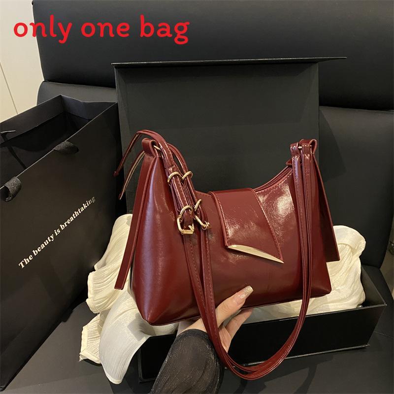 Pu Duffle Bag For Women With Top Zipper Closure And Inner Pocket For Daily Use